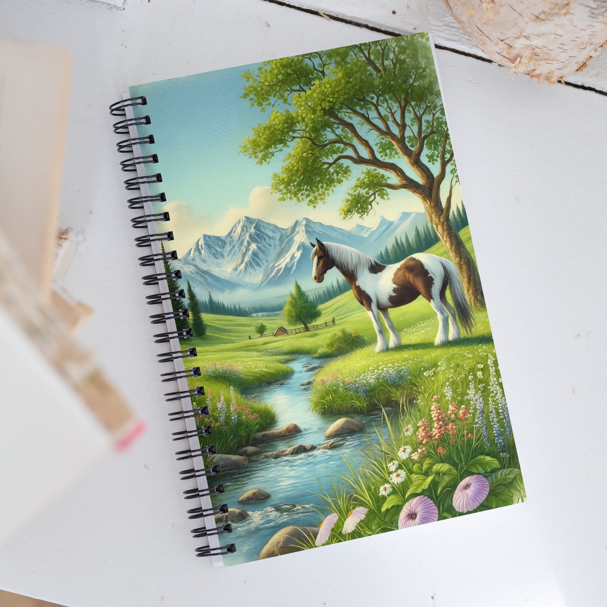 Traumlandschaft mit Pinto-Pferd - Spiral-Notizbuch